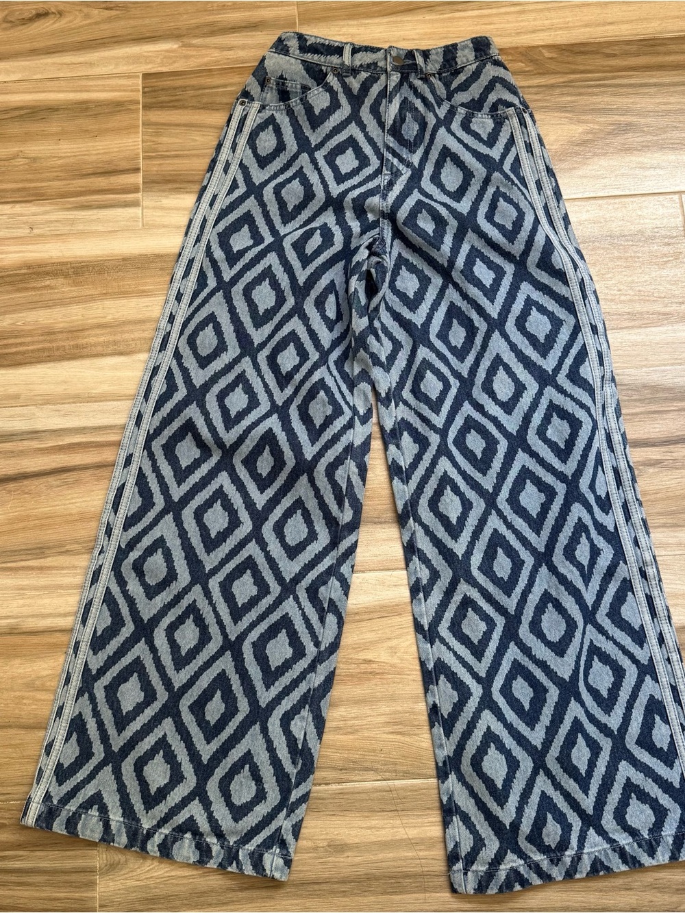 Adidas x Farm Rio jeans 25”